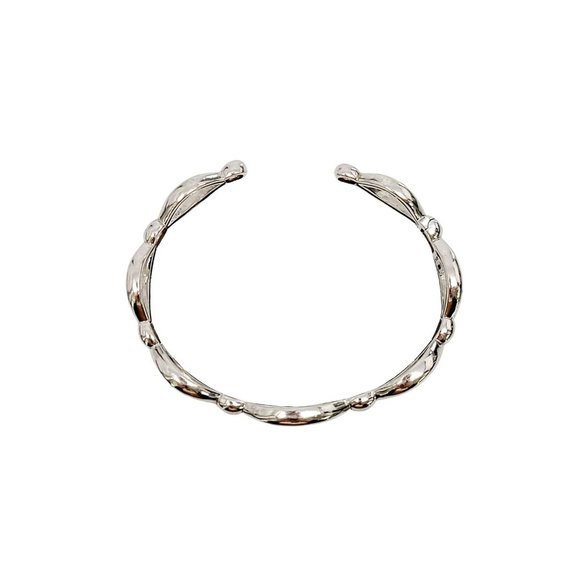 Ariva Sterling Silver Lattice Hinged Cuff Bracelet - Picture 7 of 11